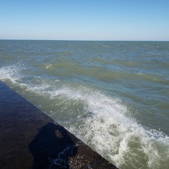 Montrose Harbor - Marinas Near Me - Chicago, Illinois