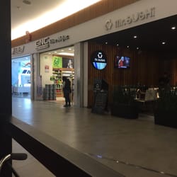 Metrópoli Patriotismo - Esta plaza tiene todo! Sanborns, Cinemex, starbucks, boliche, comida rápida, etc.