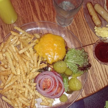Hale's Restaurant - American Near Me - Hermiston, Oregon