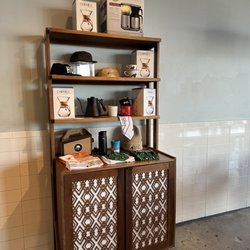 Houndstooth Coffee - Products display