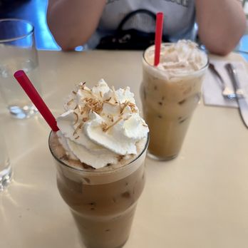 Deja Vu Breakfast Company - Iced Coconut Mocha & Iced Latte - Breakfast & Brunch Near Me - Chico, California