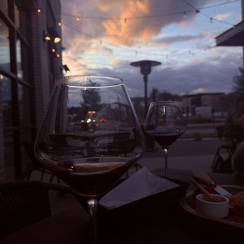 Somm Wine Bar - Wine Bars Near Me - Summerville, South Carolina Somm Wine Bar - Wine Bars Near Me - Summerville, South Carolina