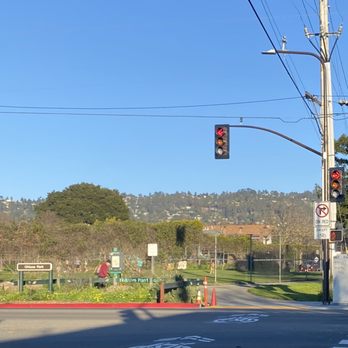 Ohlone Park - Entrance at Sacramento Street - Parks Near Me - Berkeley, California