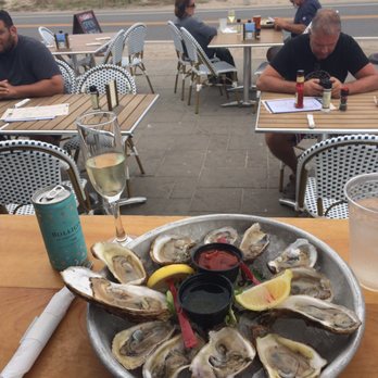 The Beachead - Seafood Near Me - Block Island, Rhode Island