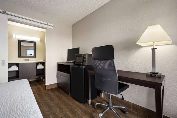 CLOSED - Red Roof Inn Kingman by null