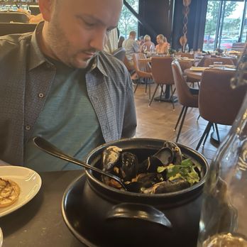 Monarca - Chori mussels - Wine Bars Near Me - The Woodlands, Texas