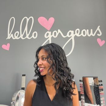 Blo Blow Dry Bar - Blow Dry/Out Services Near Me - Aventura, Florida Blo Blow Dry Bar - Blow Dry/Out Services Near Me - Aventura, Florida