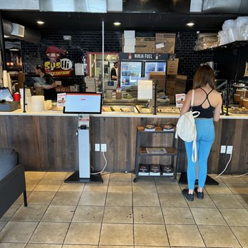 Sus Hi Eatstation - Inside - Japanese Near Me - Orlando, Florida