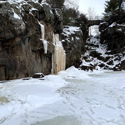 Taylors Falls - Frozen waterfall
