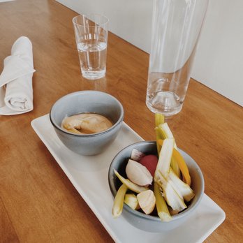 Compline Restaurant - Hummus and crudité - Wine Bars Near Me - Napa, California Compline Restaurant - Hummus and crudité - Wine Bars Near Me - Napa, California