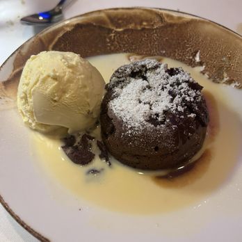Abreo Restaurant - Tapas Bars Near Me - Rockford, Illinois
