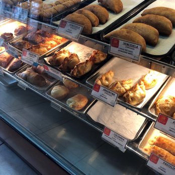 Charlotte Bakery - Bakeries Near Me - Miami Beach, Florida