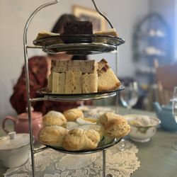 Smith-Byrd House - The Queens Tea for tree