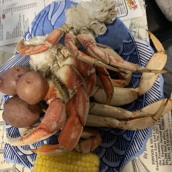 Taranto's Crawfish - Dungeness Crab platter - Seafood Near Me - Biloxi, Mississippi