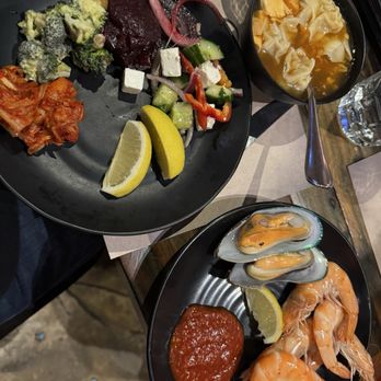 Dragon Pearl Buffet - A little of everything - Buffets Near Me - Toronto, Ontario
