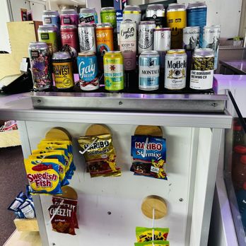 NYC Ferry - Rockaway - Snacks & Bar - Ferries Near Me - Queens, New York