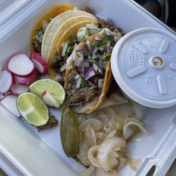 Mami Chuy Tacos - Quesabirria, tacos asada and al pastor - Food Trucks Near Me - Fairfield, California
