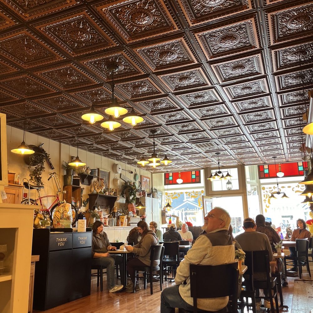 Cute relaxed atmosphere Cute relaxed atmosphere