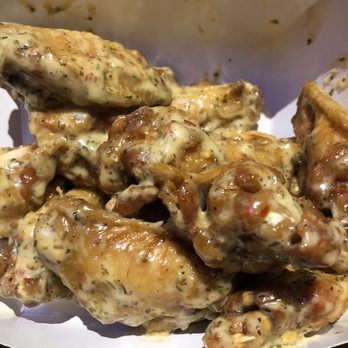 Buffalo Wild Wings - American Near Me - Saugus, Massachusetts