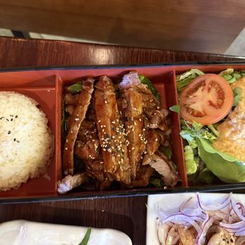 EAT'S SUSHI - Sushi Bars Near Me - Costa Mesa, California