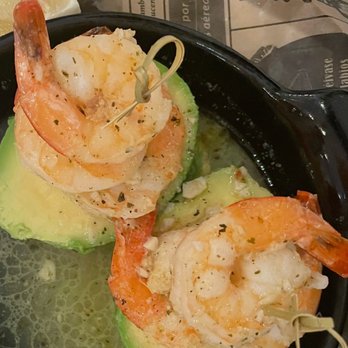Cuba de Ayer Restaurant - Camarones en aguacate (jumbo shrimp, avocado, lime) - Cuban Near Me - Burtonsville, Maryland Cuba de Ayer Restaurant - Camarones en aguacate (jumbo shrimp, avocado, lime) - Cuban Near Me - Burtonsville, Maryland