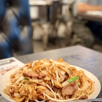 EAT Bistro - Beef chow fun - Cantonese Near Me - Rosemead, California EAT Bistro - Beef chow fun - Cantonese Near Me - Rosemead, California