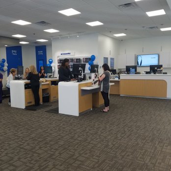 Cox Store - Customer service area - Television Service Providers Near Me - Metairie, Louisiana