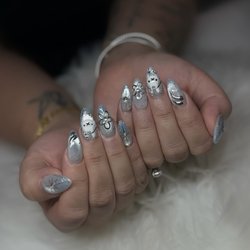 2EM Nail Place
