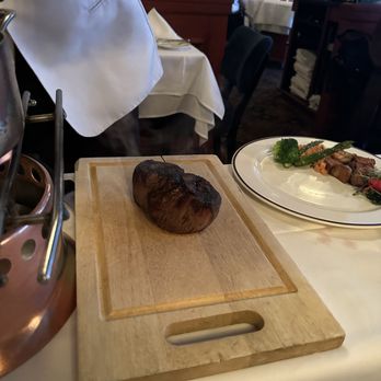Le Continental - Our steak was perfection! - French Near Me - Quebec City, Quebec Le Continental - Our steak was perfection! - French Near Me - Quebec City, Quebec
