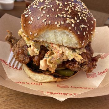 Joella's Deli - Chicken Sandwich - Food Trucks Near Me - Napa, California