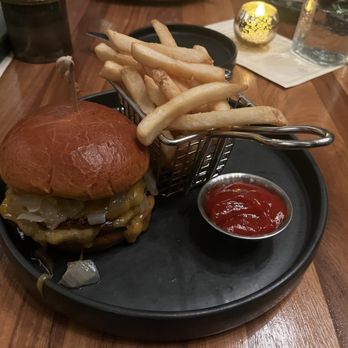 Mesler Kitchen Bar Lounge - 5th Ward Burger - New American Near Me - Chicago, Illinois Mesler Kitchen Bar Lounge - 5th Ward Burger - New American Near Me - Chicago, Illinois