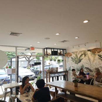 Fig & Ginger - 11-7-24. Interior - Breakfast & Brunch Near Me - Honolulu, Hawaii