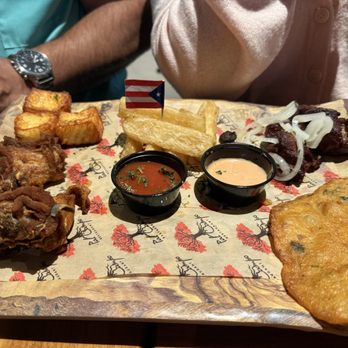 Pal Campo Restaurant - Dr. Phillips - Sampler platter - Puerto Rican Near Me - Bay Lake, Florida Pal Campo Restaurant - Dr. Phillips - Sampler platter - Puerto Rican Near Me - Bay Lake, Florida