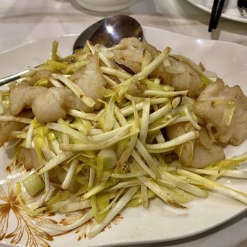 D Cuisine - Fish fillet with yellow chives - Dim Sum Near Me - Westmont, Illinois