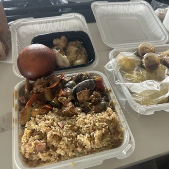 Aloha Island Manapua - Fried manapua, pork hash, mushroom chicken, tofu eggplant, steamed fish, fried rice - Dim Sum Near Me - Waipahu, Hawaii Aloha Island Manapua - Fried manapua, pork hash, mushroom chicken, tofu eggplant, steamed fish, fried rice - Dim Sum Near Me - Waipahu, Hawaii
