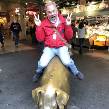 Seattle Free Walking Tours - Joe on Rachel! - Walking Tours Near Me - Seattle, Washington Seattle Free Walking Tours - Joe on Rachel! - Walking Tours Near Me - Seattle, Washington
