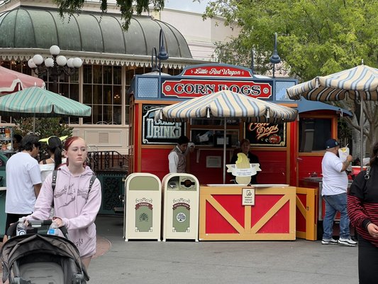 Little Red Wagon by null