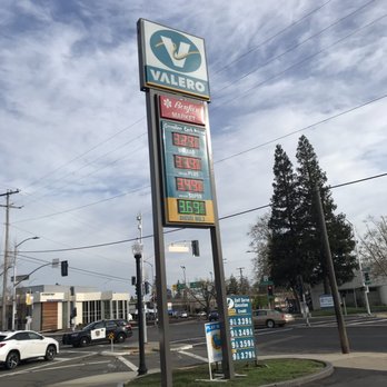 Bonfare Markets - Big Valero gas price sign. - Convenience Stores Near Me - Sacramento, California Bonfare Markets - Big Valero gas price sign. - Convenience Stores Near Me - Sacramento, California