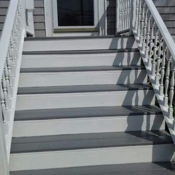 Kens Painting By Design - Entryway /porch with a painted face lift - Painters Near Me - Quincy, Massachusetts Kens Painting By Design - Entryway /porch with a painted face lift - Painters Near Me - Quincy, Massachusetts