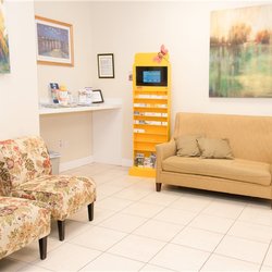 Metro Med - Main waiting room