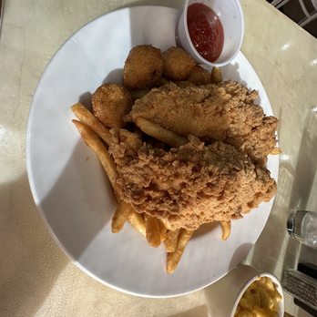 Brunch Junkie - Fried Catfish Platter - Breakfast & Brunch Near Me - Zachary, Louisiana Brunch Junkie - Fried Catfish Platter - Breakfast & Brunch Near Me - Zachary, Louisiana