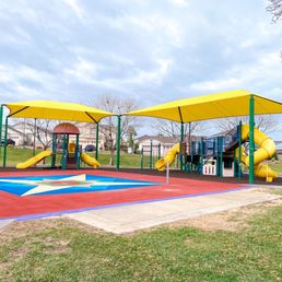 Playground w/ Splash Pad
