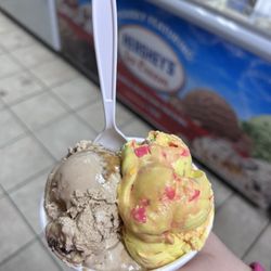 Tropical Ice Cream & Coffee - Caramel brownie and sugar cookie ice cream