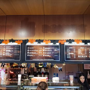 Dunkin Donuts Takeout Delivery 36 Photos 55 Reviews Donuts Zeil 94 A Innenstadt Frankfurt Am Main Hessen Germany Phone Number Yelp