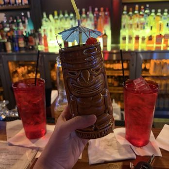 Renshaw Lounge - Speciality cocktails - Pizza Near Me - Clawson, Michigan