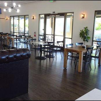 Oak Leaf Cafe - The main dining room is spacious, upscale, comfortable and spotless clean. - Breakfast & Brunch Near Me - Granite Bay, California Oak Leaf Cafe - The main dining room is spacious, upscale, comfortable and spotless clean. - Breakfast & Brunch Near Me - Granite Bay, California