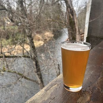 Mac's Place - IPA creekside! - New American Near Me - Silverton, Oregon