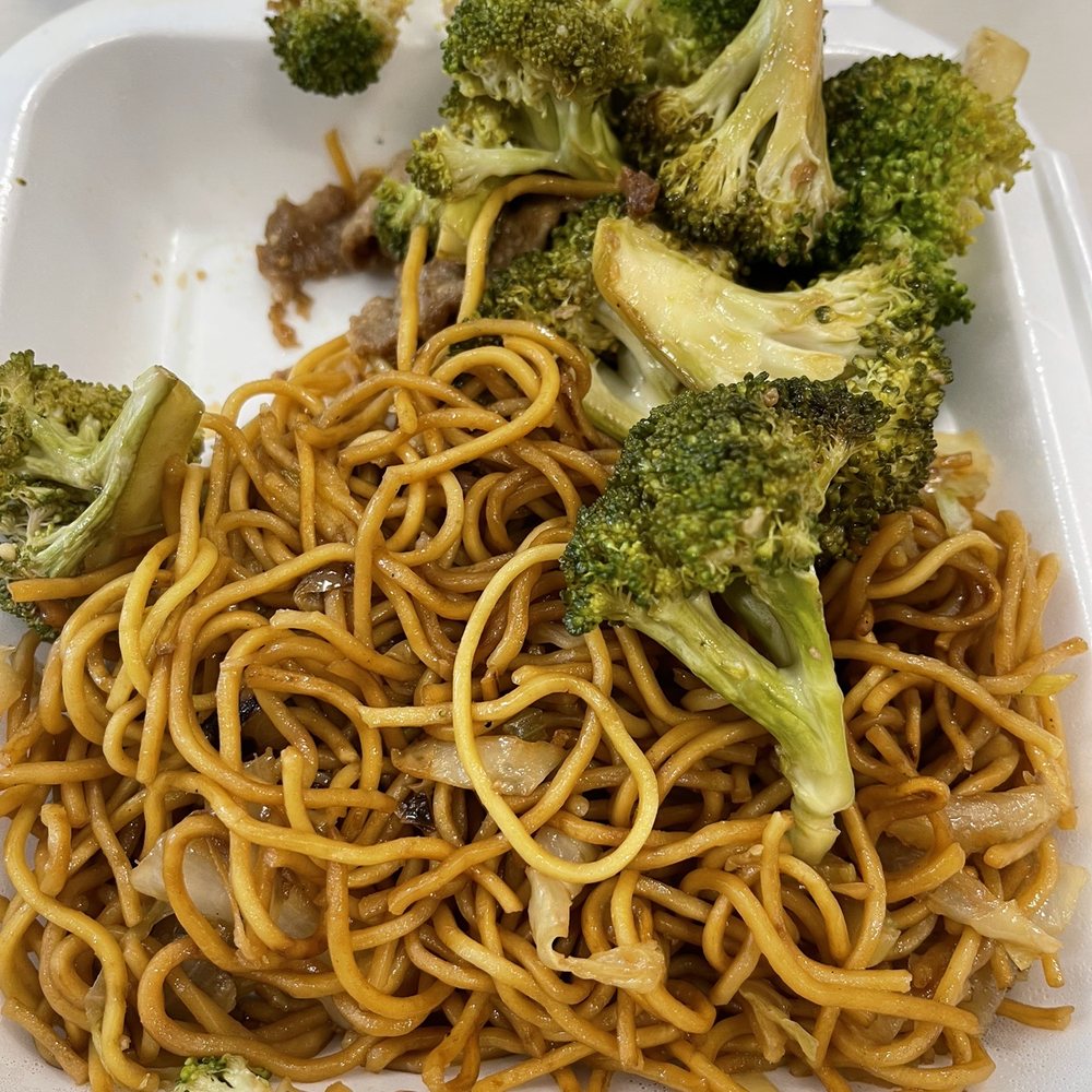 Panda Express - Dry noodles with beef and broccoli no sauce what so ever no flavor! Litterly its dry mean and broccoli - Chinese Near Me - Pflugerville, Texas Panda Express - Dry noodles with beef and broccoli no sauce what so ever no flavor! Litterly its dry mean and broccoli - Chinese Near Me - Pflugerville, Texas