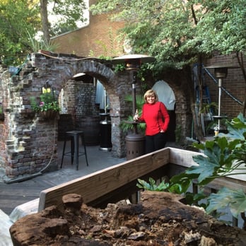 Blind Tiger Pub - The courtyard. - American Near Me - Charleston, South Carolina Blind Tiger Pub - The courtyard. - American Near Me - Charleston, South Carolina