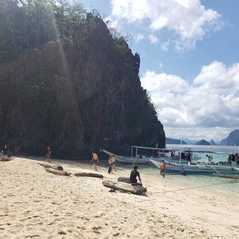 Seven Commando Beach - Beaches Near Me - Seven Commandos Beach, PLW